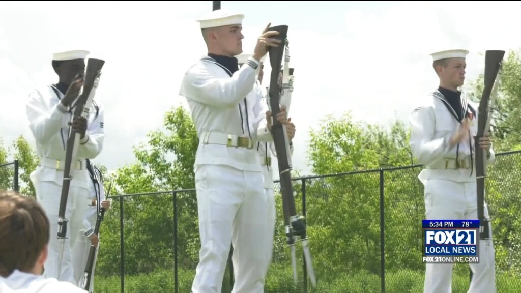 U.s Navy Stops By Northwood Children's Services During Duluth Navy Week