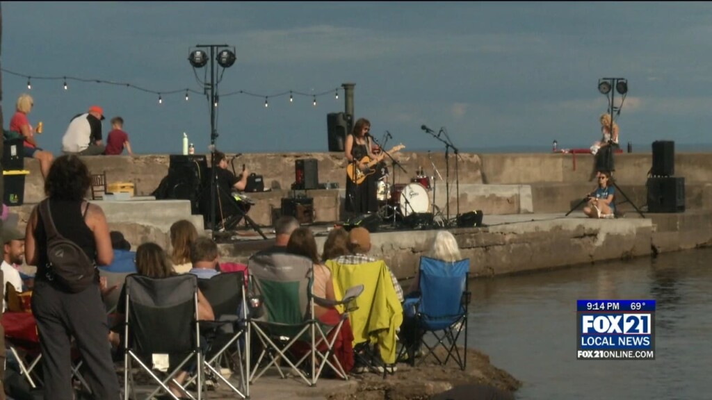 Concerts On The Pier Extends