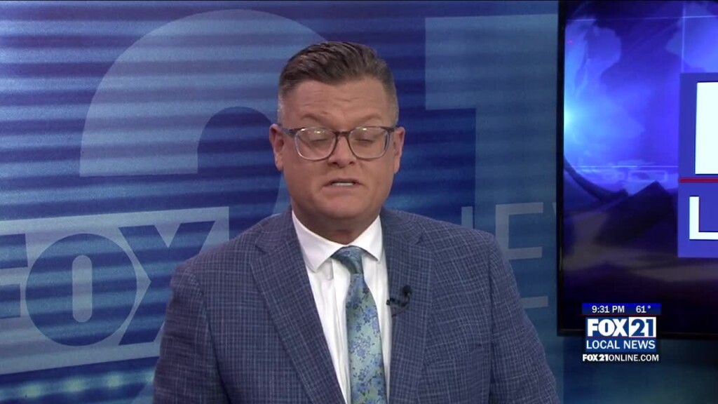 Trump Administration Suggests Tylenol During Pregnancy Causes Autism, A Link Experts Say Is Unproven