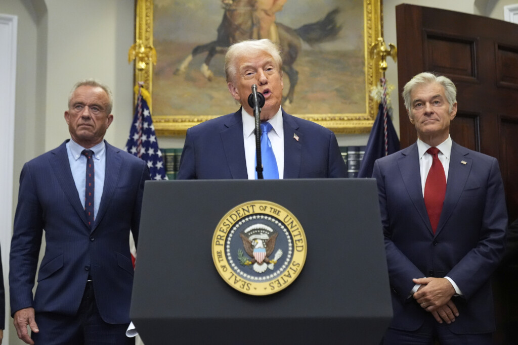 President Donald Trump, Health and Human Services Secretary Robert F. Kennedy Jr., left, and Centers for Medicare & Medicaid Services administrator Dr. Mehmet Oz