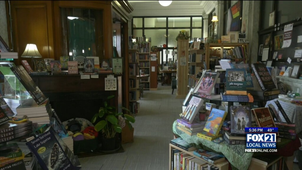 'foxes And Fireflies' Celebrates One Year Of Business