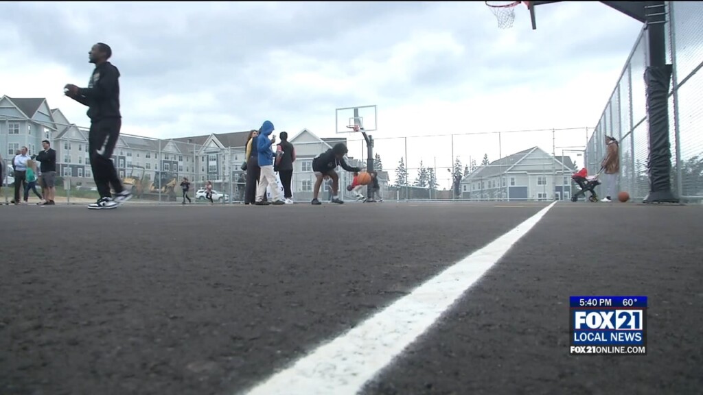 New Sports Court Opens At Harbor Highlands Community Center
