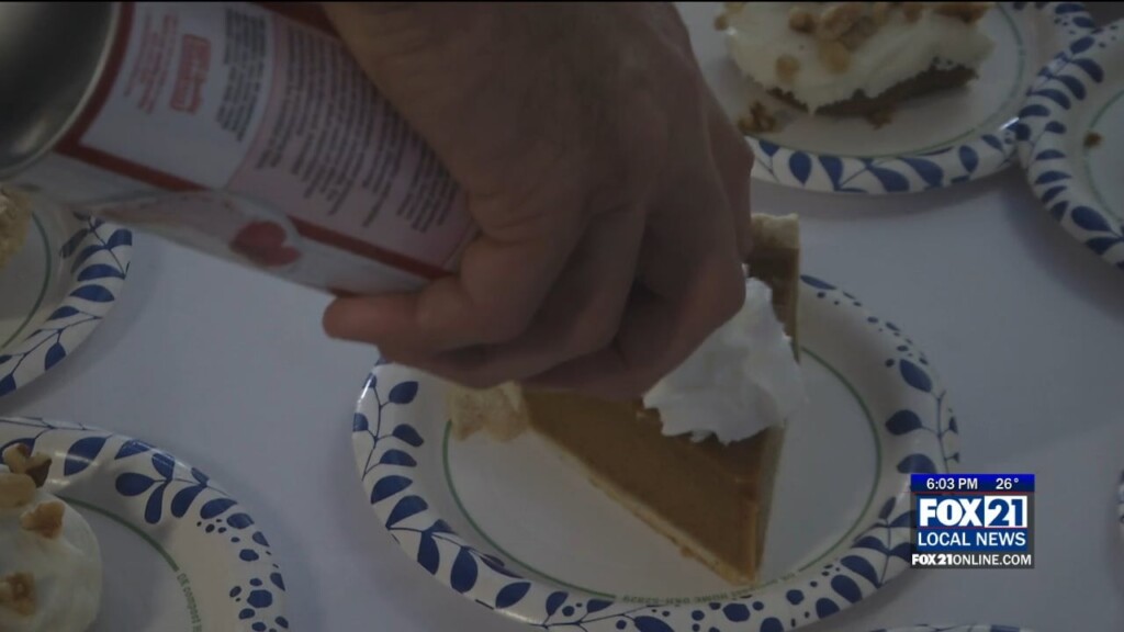 Richard I. Bong Museum Hosts Veteran's Thanksgiving Meal