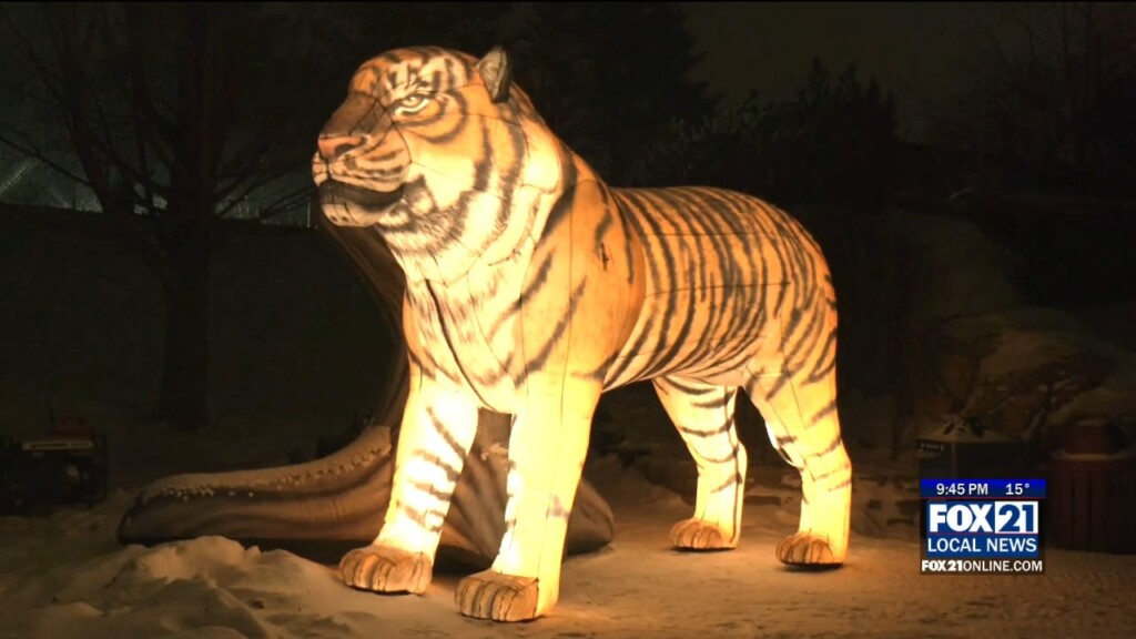 Lake Superior "zoo Lights" In Final Weekend