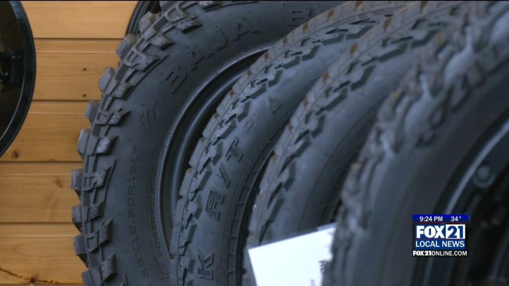 Local Auto Expert Shares Tips For Holiday Driving