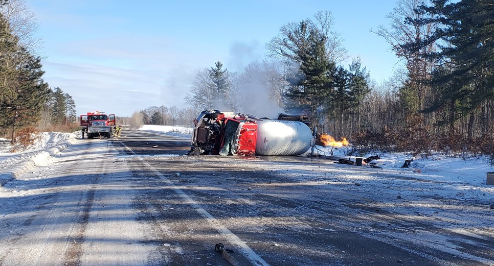 Propane truck crash(Burnett County Sheriffs Office)