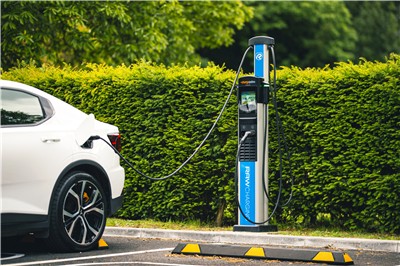 Raw Charging Selects Chargepoint As Partner To Expand Fast Charging Infrastructure Across The Uk