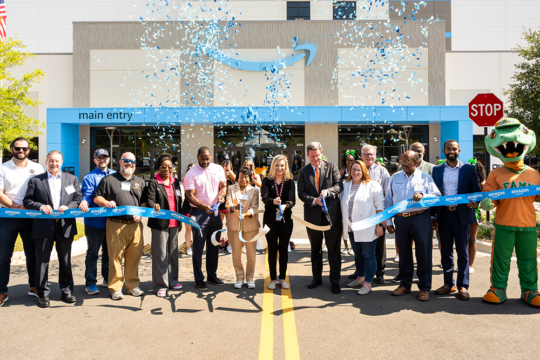 Amazon Launches New Robotics Fulfillment Center in the Sunshine State ...