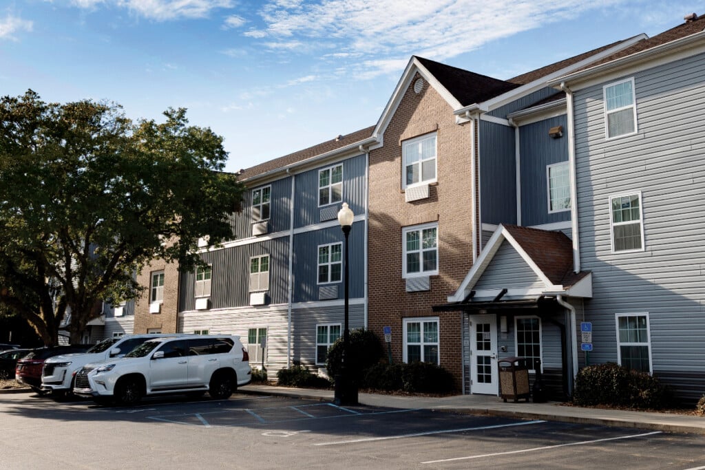 Alluxsuites 2 Web