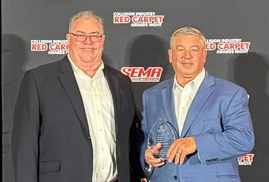 Roy Schnepper (right)