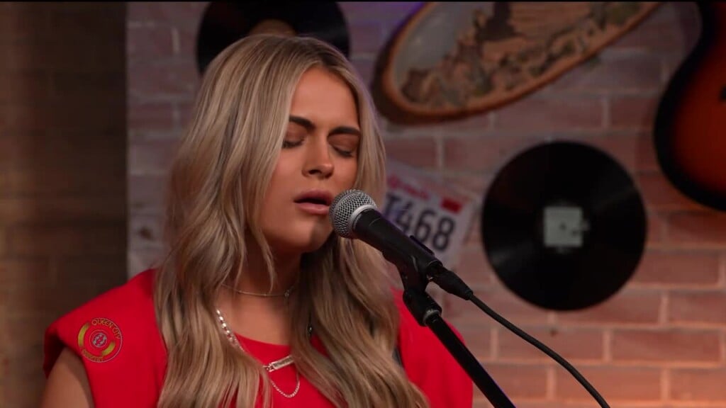 Qc Country S2e3 Alana Springsteen 2