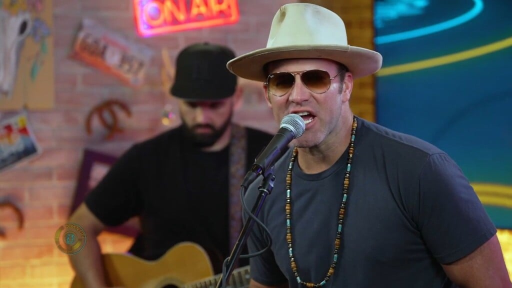 Qc Country S2e2 Drake White 3