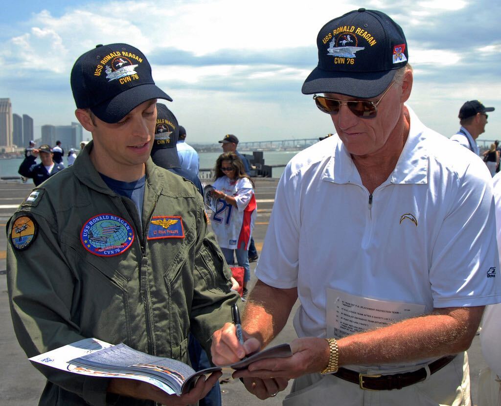 Remembering Former Chargers Head Coach Marty Schottenheimer