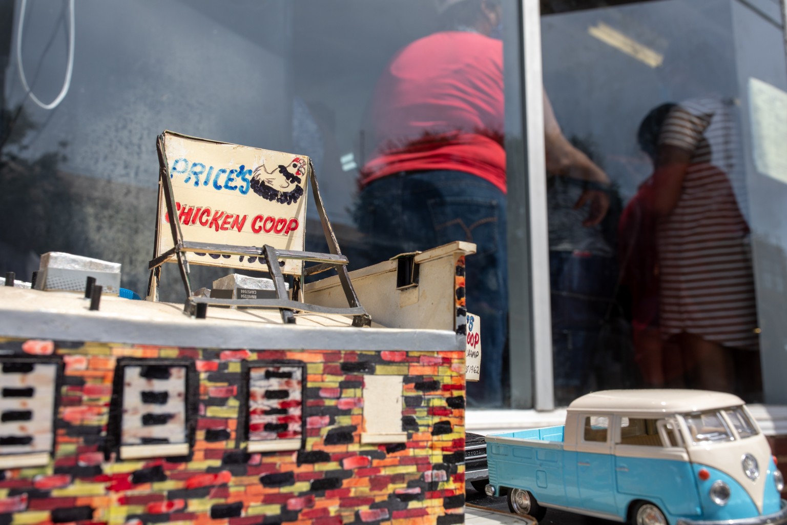 PHOTOS A Festive Final Day at Price's Chicken Coop Charlotte Magazine