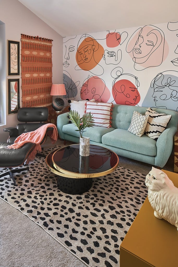 PHOTOS: Raintree Homeowner Embraces 1980s Maximalism - Charlotte Magazine