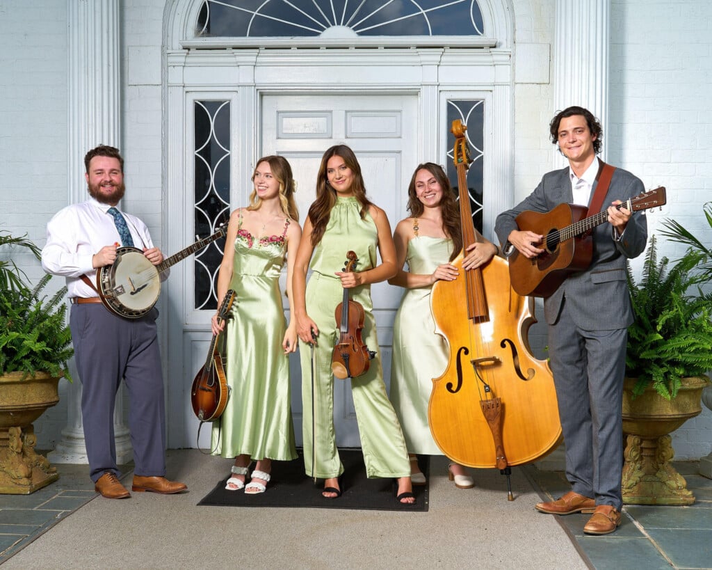 The Burnette Sisters Band Scaled