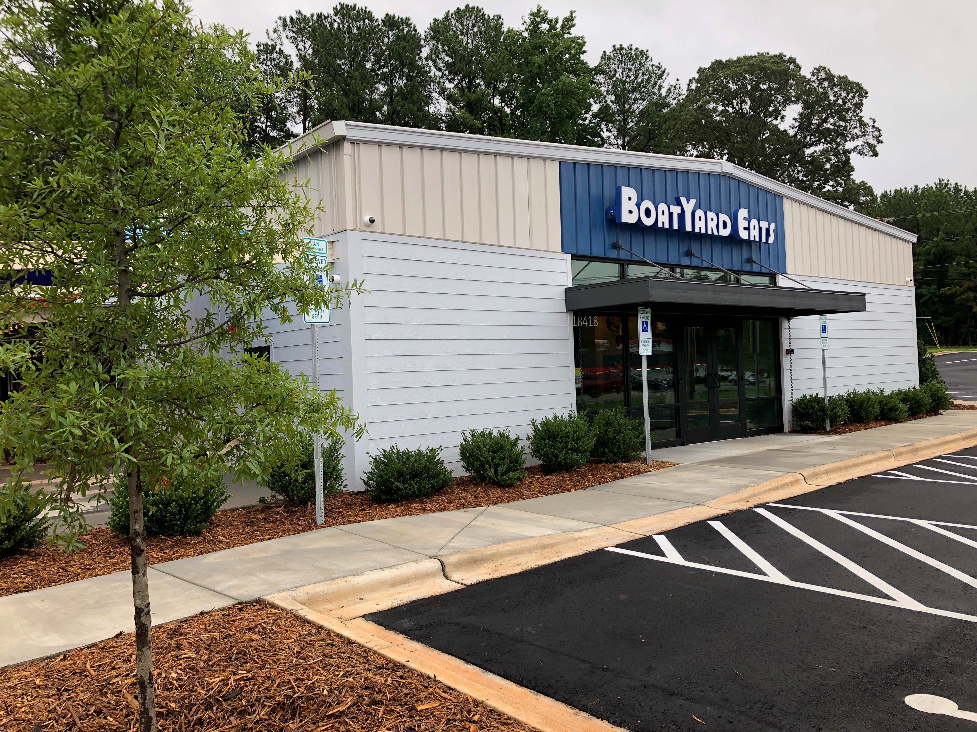 BoatYard Eats to Bring Food Trucks Live Music Community to Lake Norman Charlotte Magazine