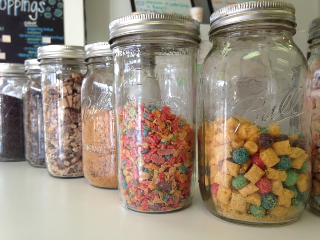 1 Plastic Storage Baskets With Lids, Small Pantry Organization