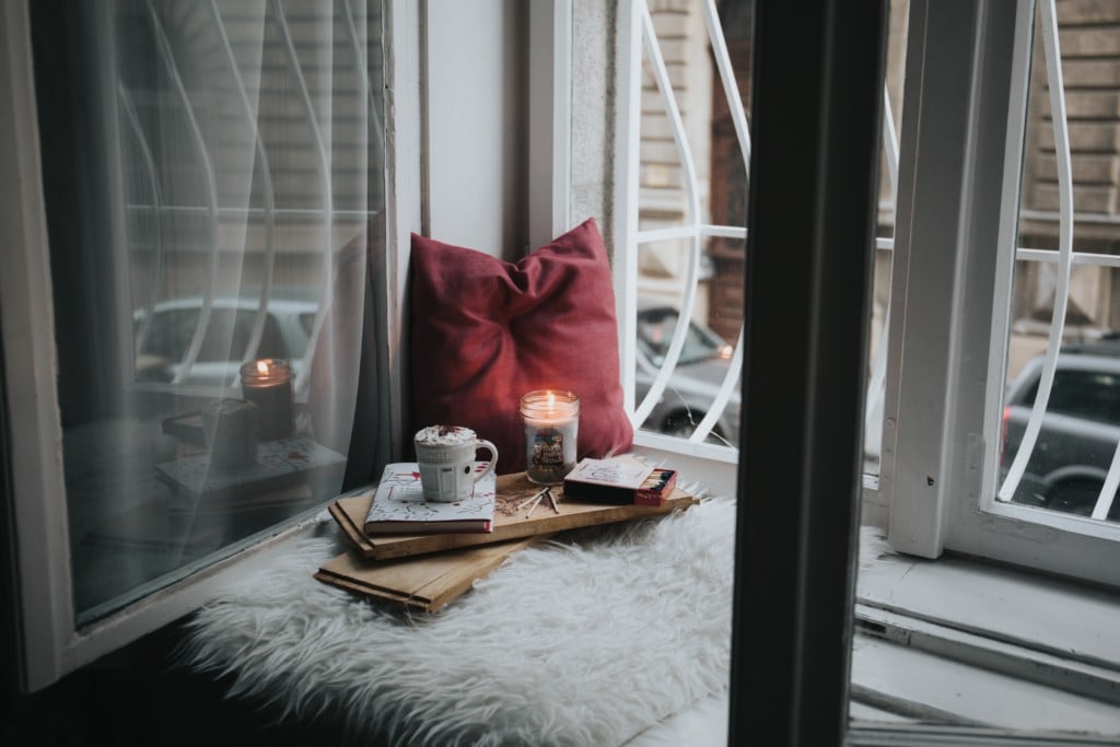What is Hygge? (And How Do You Pronounce It?) - Charlotte ...