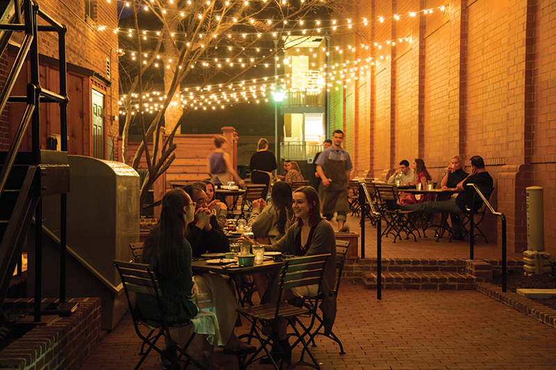 5 Best Patios in Charlotte - Charlotte Magazine