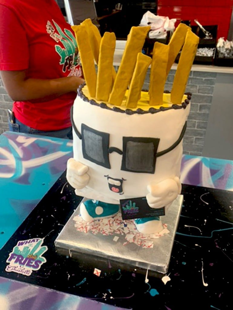 McDonald's - Cake Design - Pictures | Cake, Christmas cake, Mcdonalds  birthday party