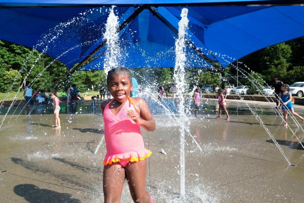 Make A Splash At Charlotte Pools Spraygrounds Starting Memorial Day Weekend Charlotte Parent