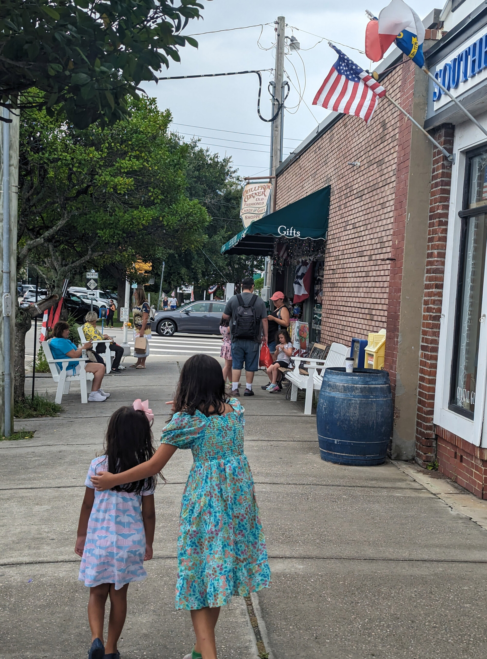 Bob's hot dogs oak hotsell island nc