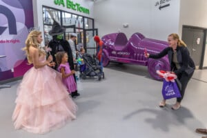 Cmg Schoolfair2025 30