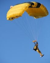 Flickr The U S Army U S Army Parachute Team Graduates First Wounded Warrior And Largest Female Class (2)
