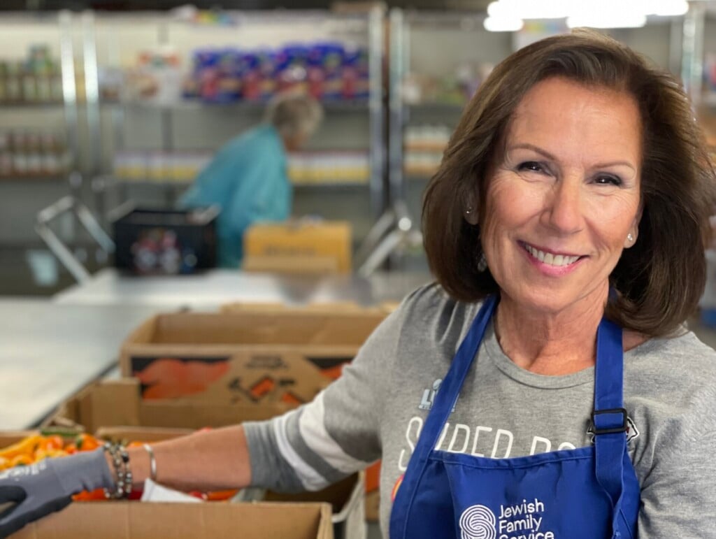 Jfs Food Pantry 003