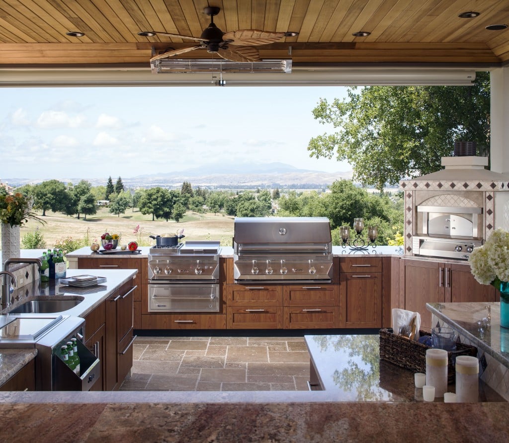 Awesome Kitchen Designs With Indoor Built In Grill