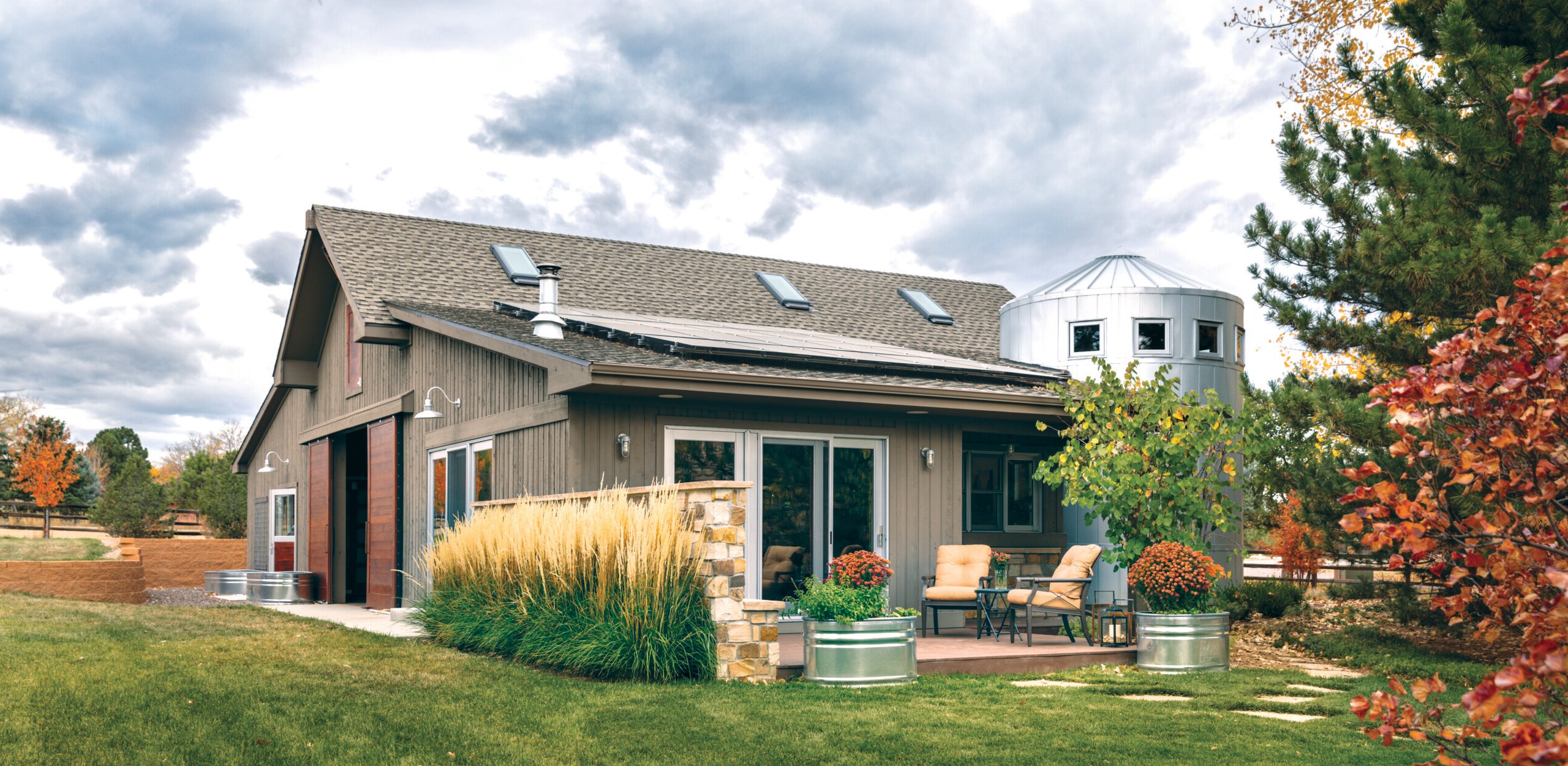 A Barn Turned Home in the South of Denver Makes for a Functional Twist ...