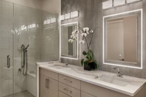 Landmark Master Bath Sized