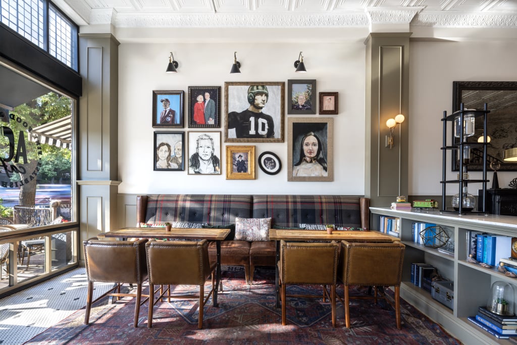 The Armstrong Hotel Salon Wall