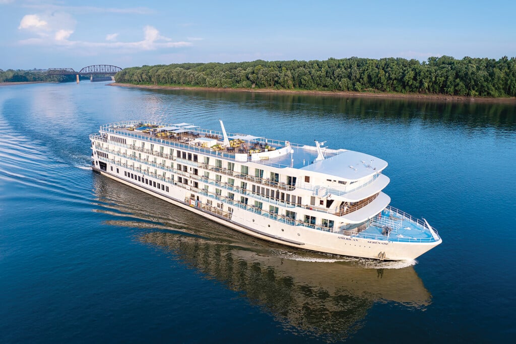 American Cruise Lines Modern Riverboat Web