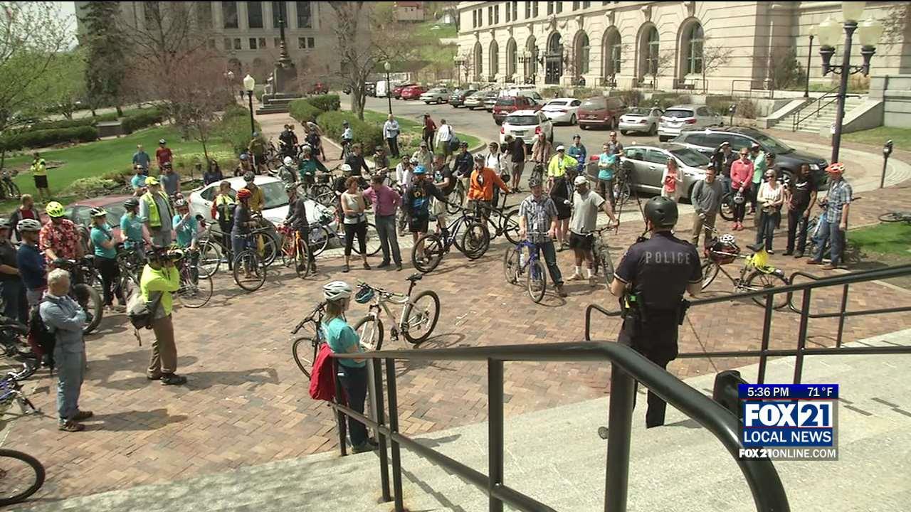 Duluth Mayor Kicks Off 6th Annual Bike Ride Through The City - Fox21Online