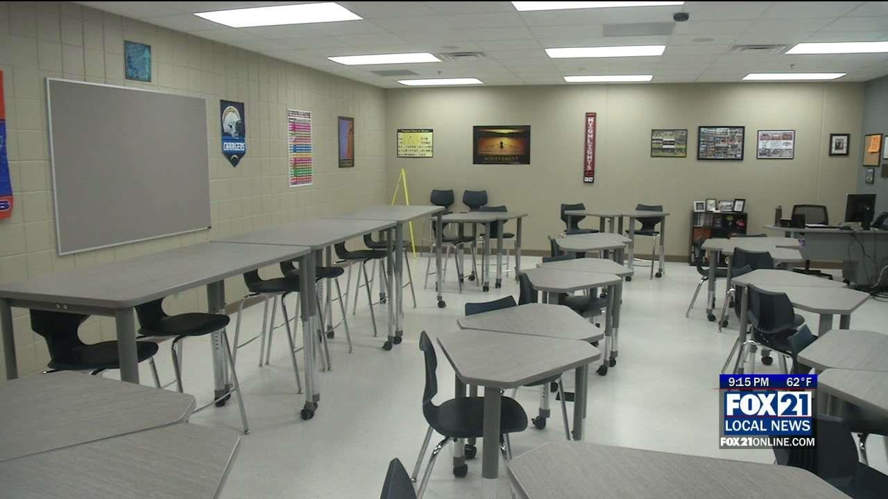 Cloquet Middle School Shows Off New Digs - Fox21Online