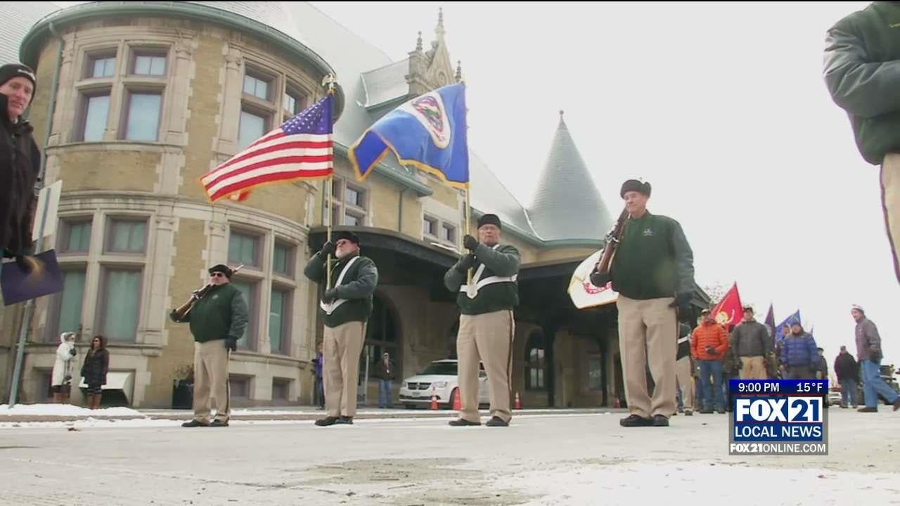 Veterans Day March in Duluth