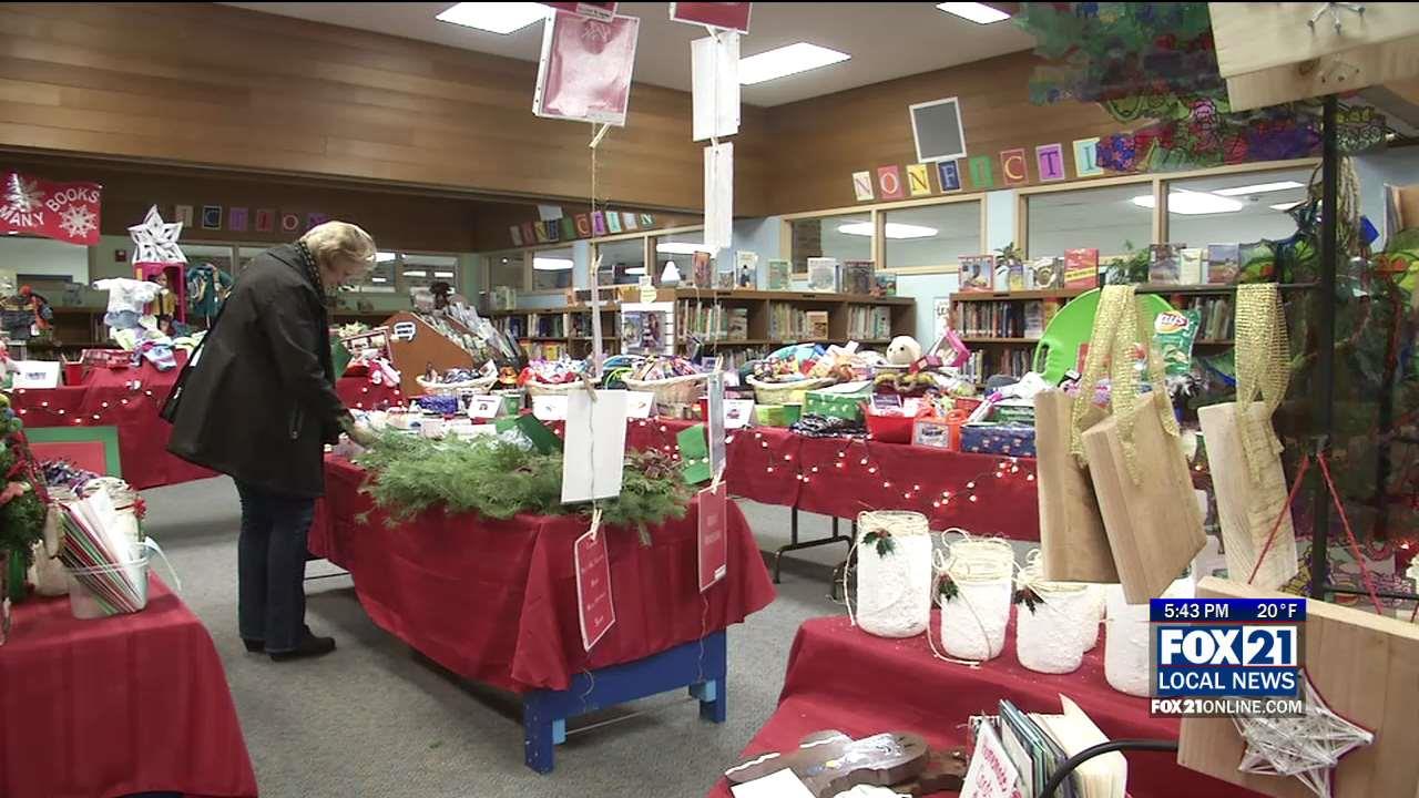 Student Craft Show Gives Back to Local Families
