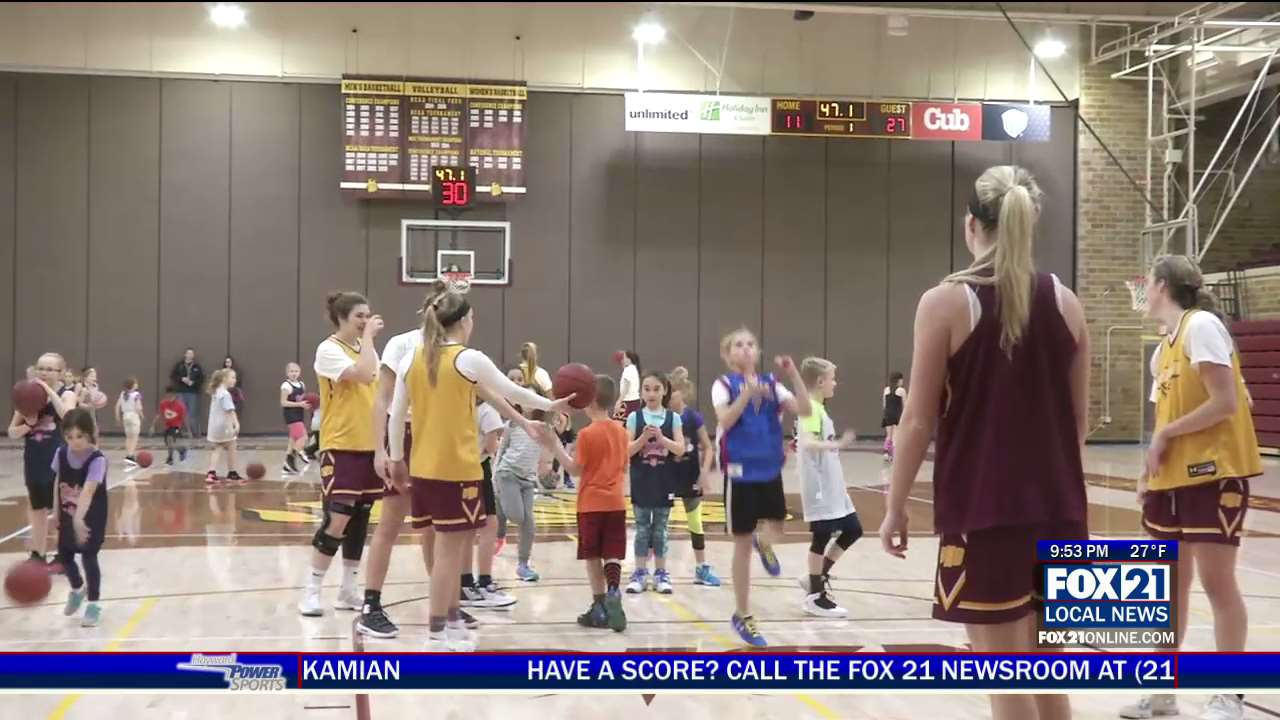 Bulldogs Women's Basketball Host Camp for RBA Players