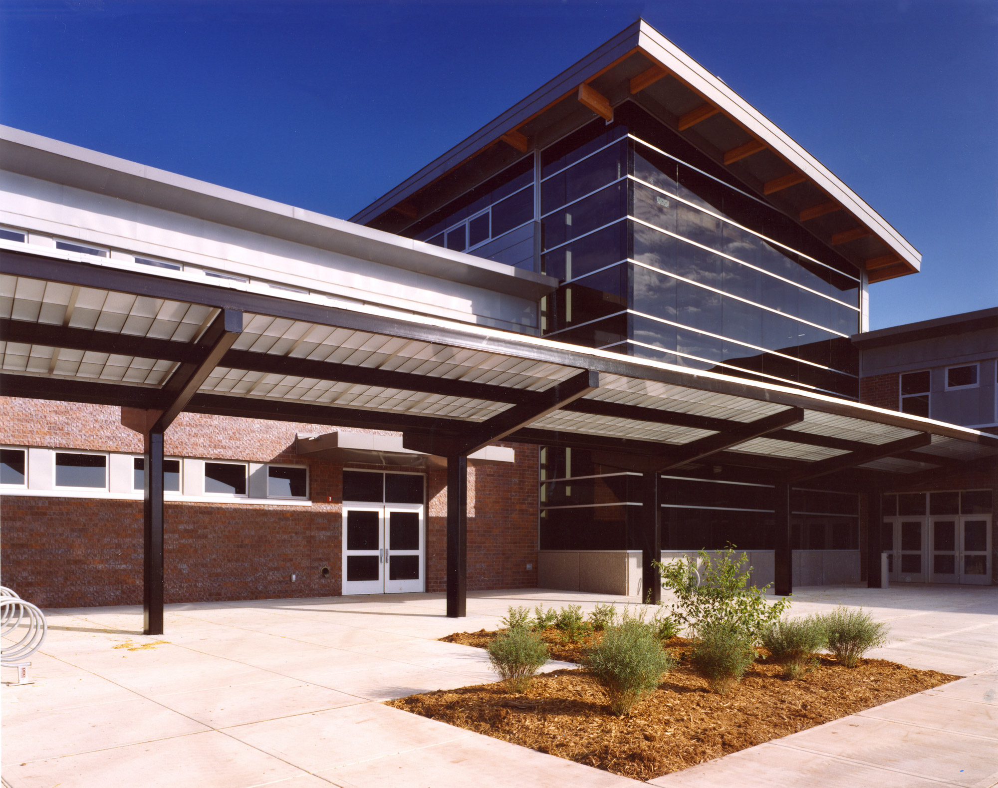 Two Harbors High School To Distance Learning for 2 Weeks