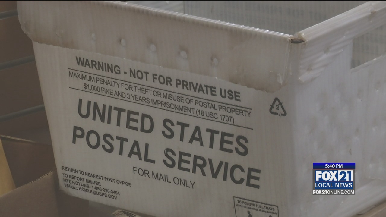 Mailing And Shipping Stores Staying Busy For The Holidays