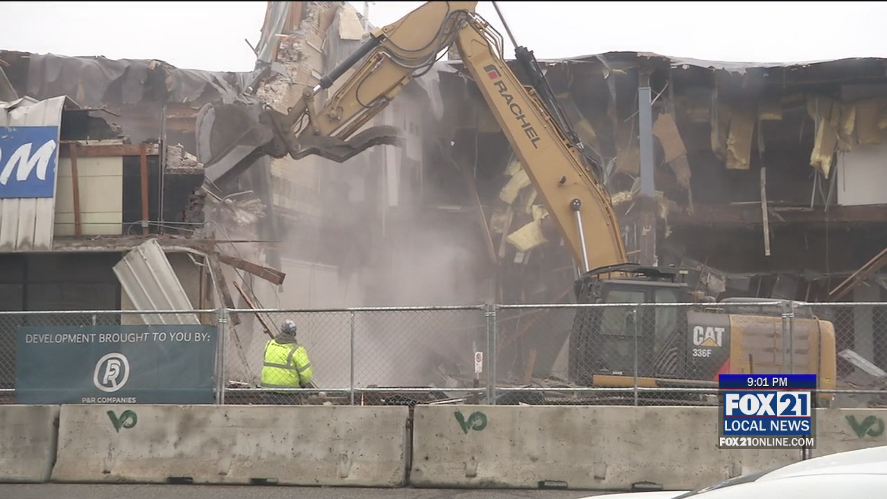 Lincoln Park Flats Project Begins With Demolition Of Old Furniture Store - FOX 21 Online Lincoln Park Flats Project Begins With Demolition Of Old Furniture Store - FOX 21 Online