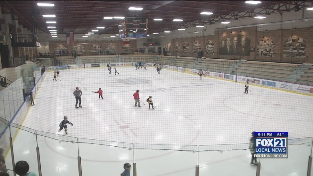 Hockey Kickoff