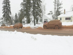 2 Muddy Cars