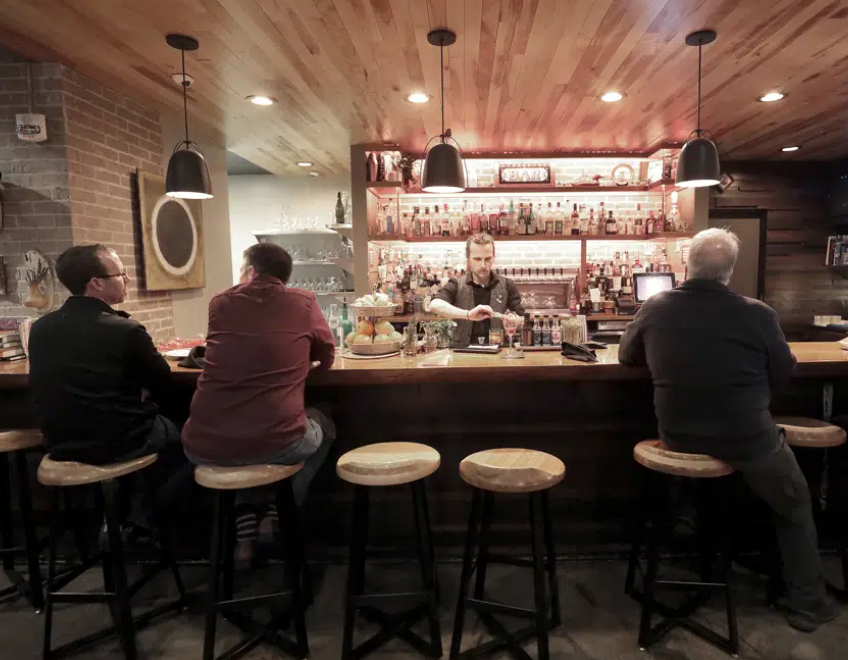 Bar