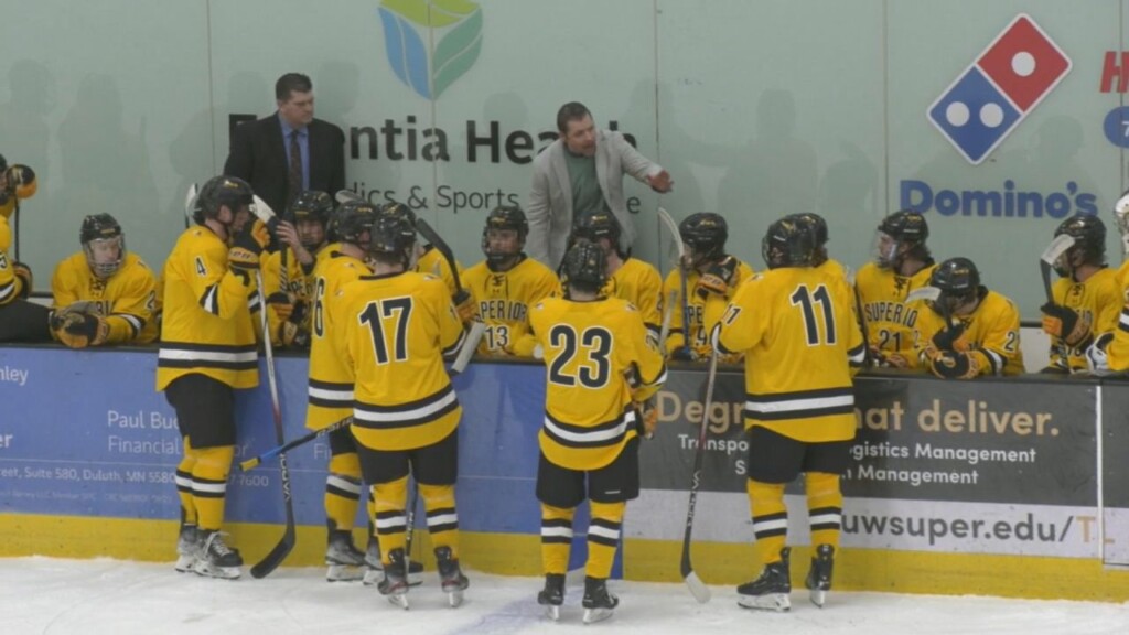 UWS Men's Hockey