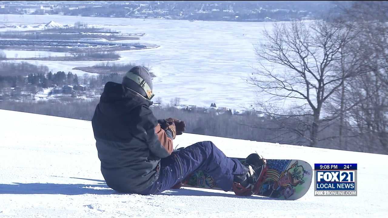 Skiers and Snowboards Hit the Slopes as Winter Kicks Up