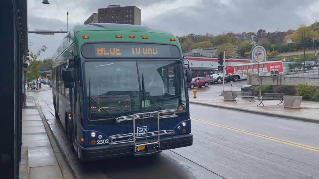Bus Still