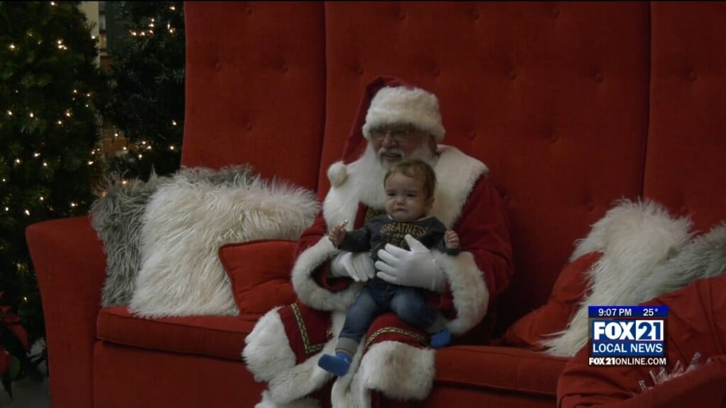Santa Mall